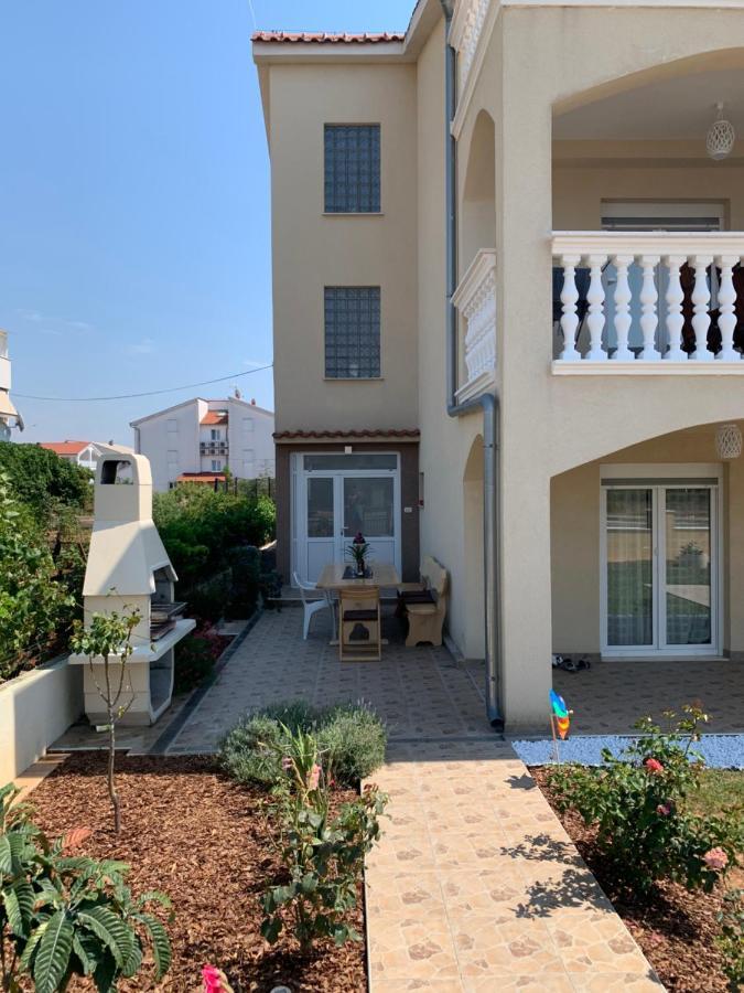 Apartments Mirela Водице Экстерьер фото