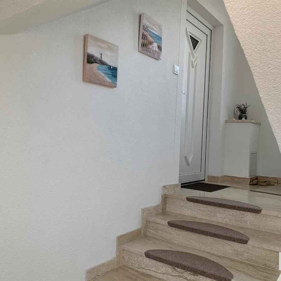 Apartments Mirela Водице Экстерьер фото