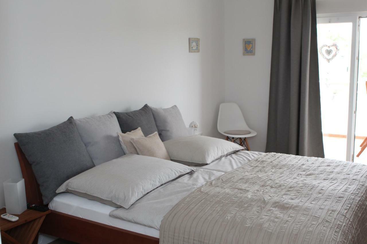 Apartments Mirela Водице Экстерьер фото