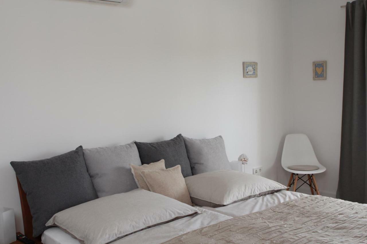 Apartments Mirela Водице Экстерьер фото